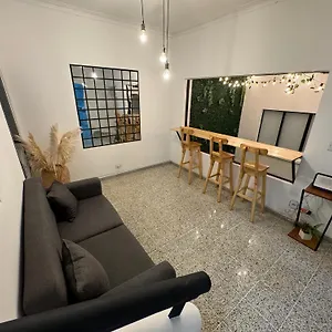  Pensión Rustik House