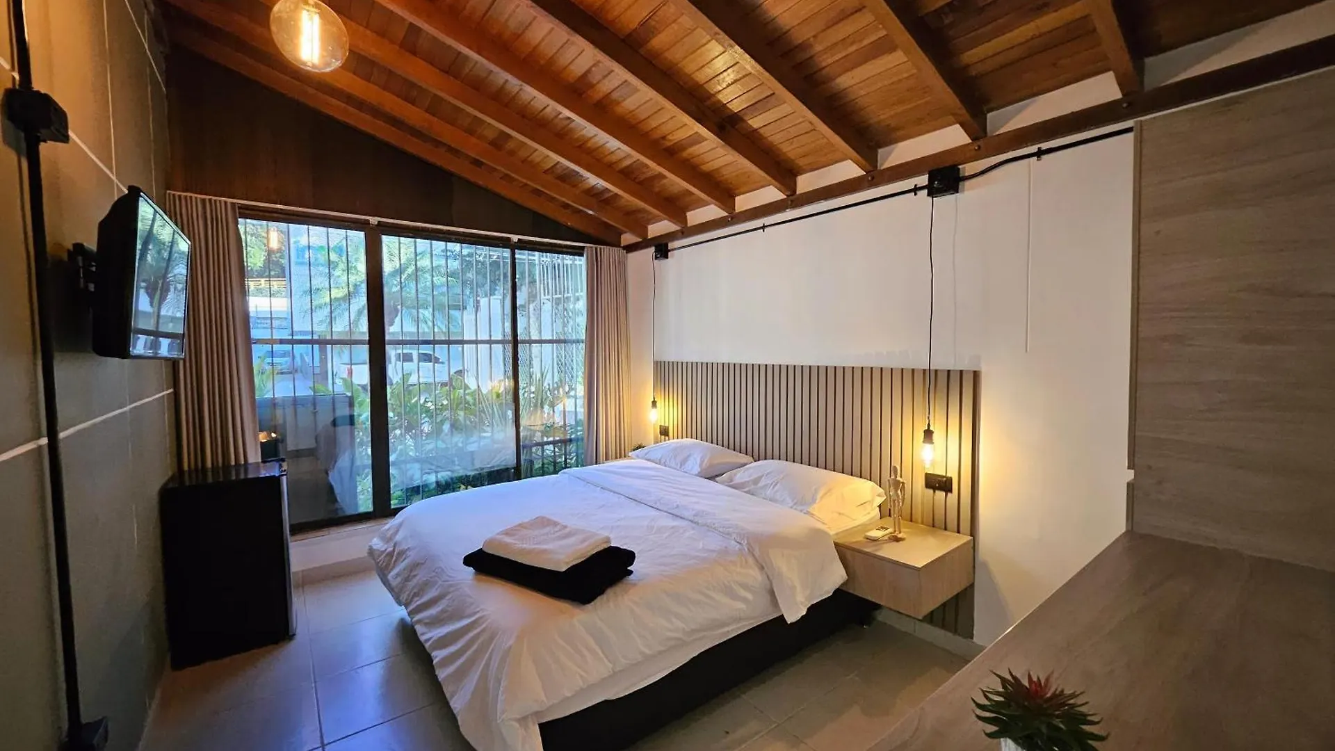 Hotel Aguacatala Stop Medellín